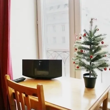 Marie Locations Coeur Village