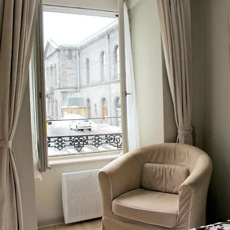 Marie Locations Coeur Village